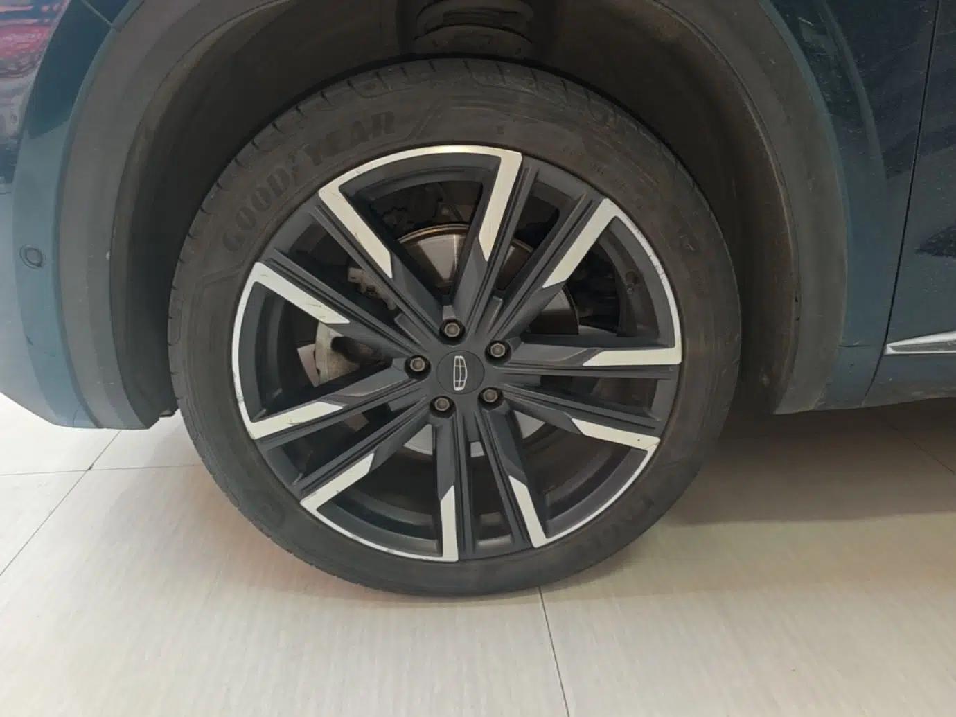 Geely Auto Monjaro L 2021 2.0TD DCT EVO Two-Wheel Drive Smart Luxury Version — миниатюра 10