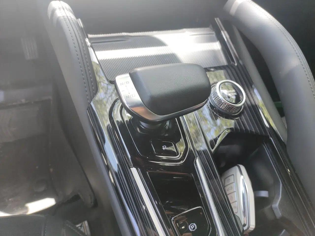 Geely Auto Monjaro L 2024 2.0TD High-Power Automatic Two-Wheel Drive Skyline Edition — миниатюра 14