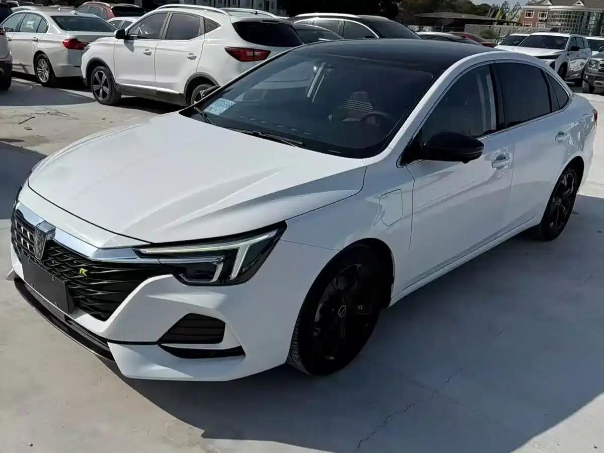 Roewe i6 MAX New Energy 2020 1.5T PHEV Cool Panoramic Sunroof Edition — миниатюра 2