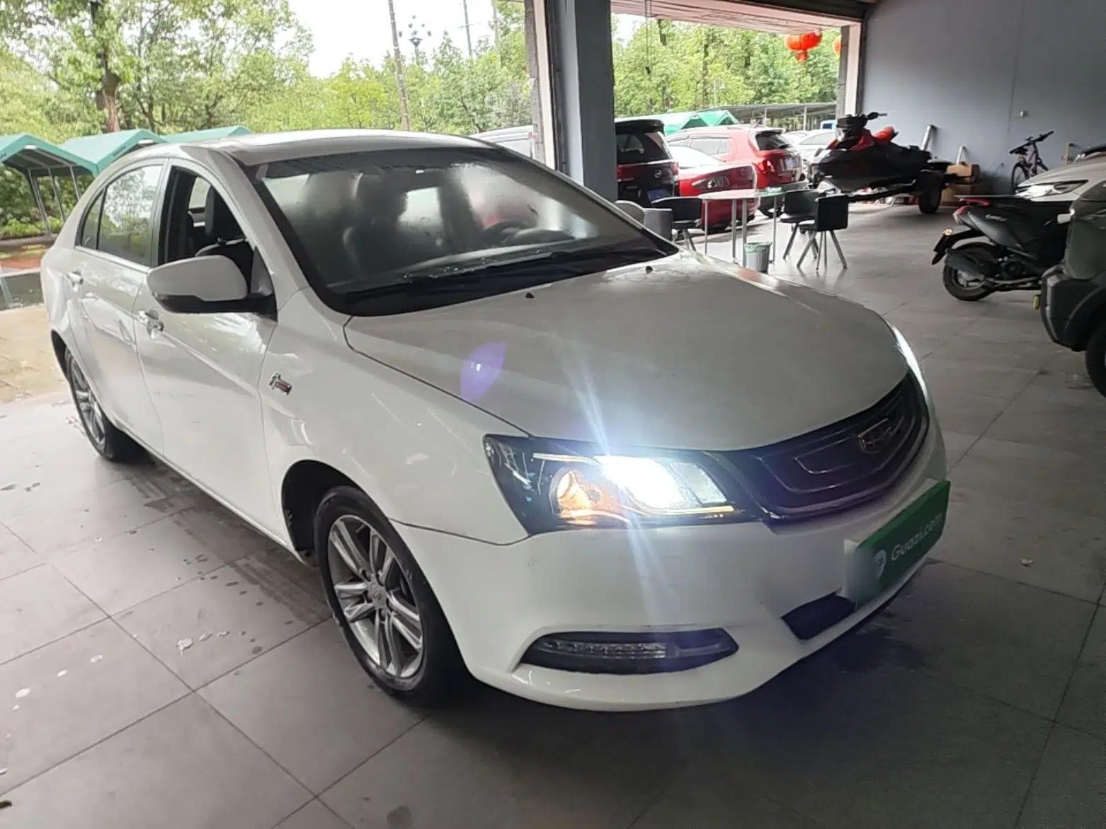 Geely Auto Emgrand 2017 Sedan Million Edition 1.5L CVT Upward Version — миниатюра 3