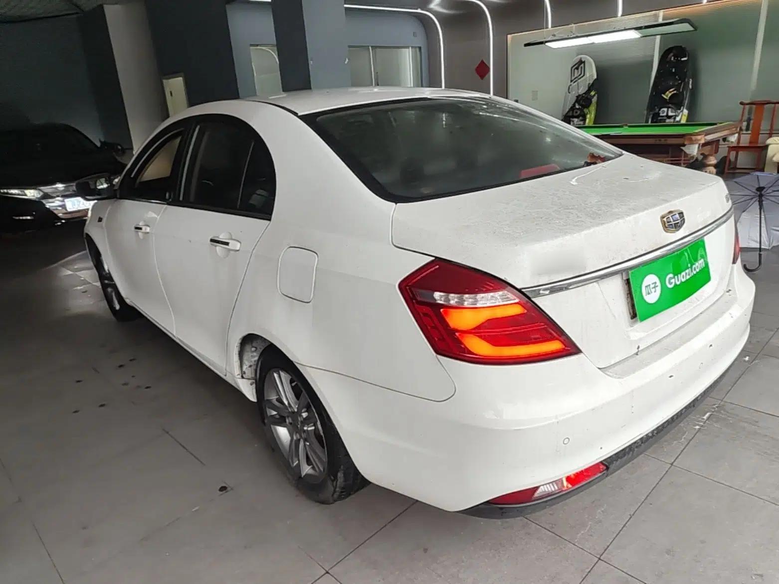 Geely Auto Emgrand 2017 Sedan Million Edition 1.5L CVT Upward Version — миниатюра 4