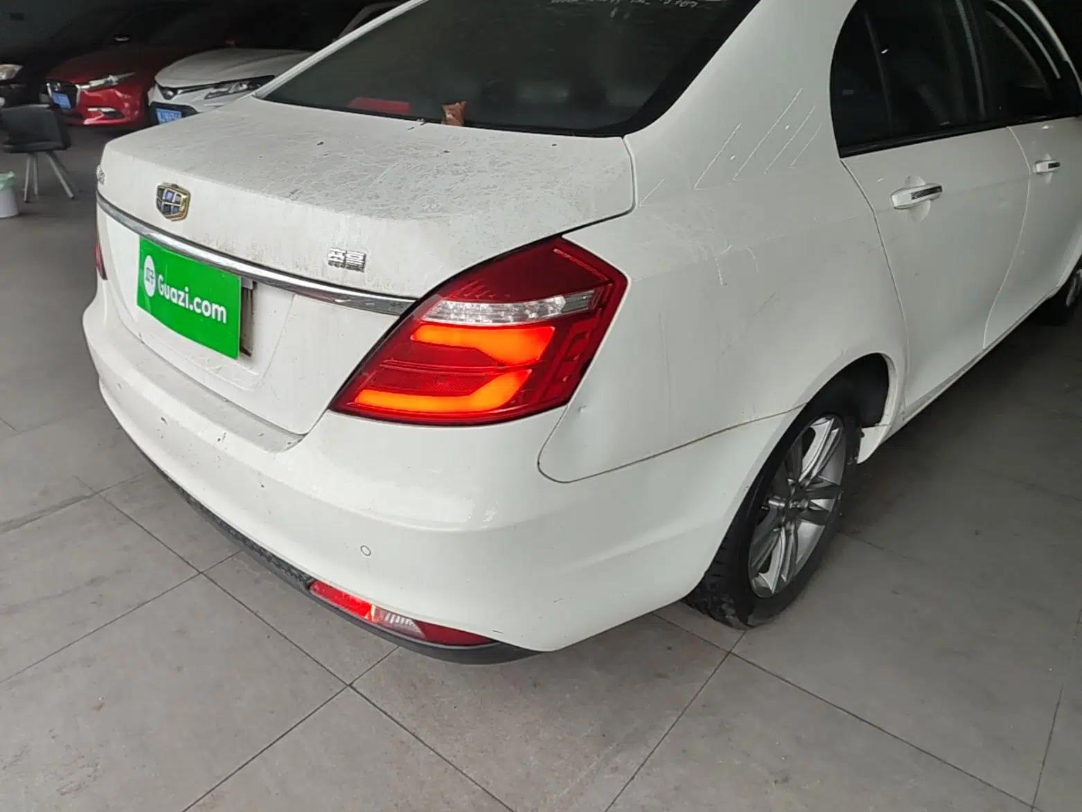 Geely Auto Emgrand 2017 Sedan Million Edition 1.5L CVT Upward Version — миниатюра 9