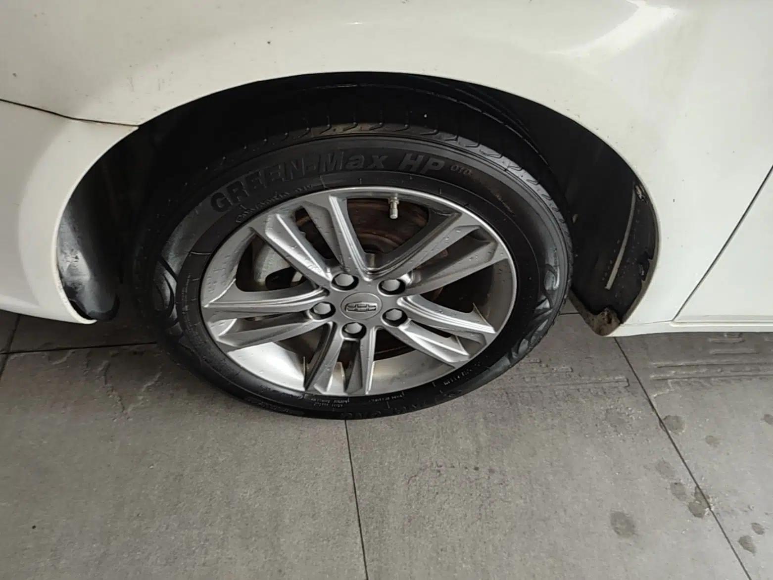 Geely Auto Emgrand 2017 Sedan Million Edition 1.5L CVT Upward Version — миниатюра 10