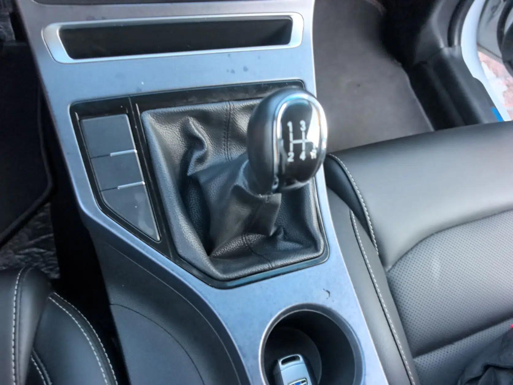 Geely Auto Emgrand 2018 1.5L Manual Upward Connect Edition — миниатюра 16