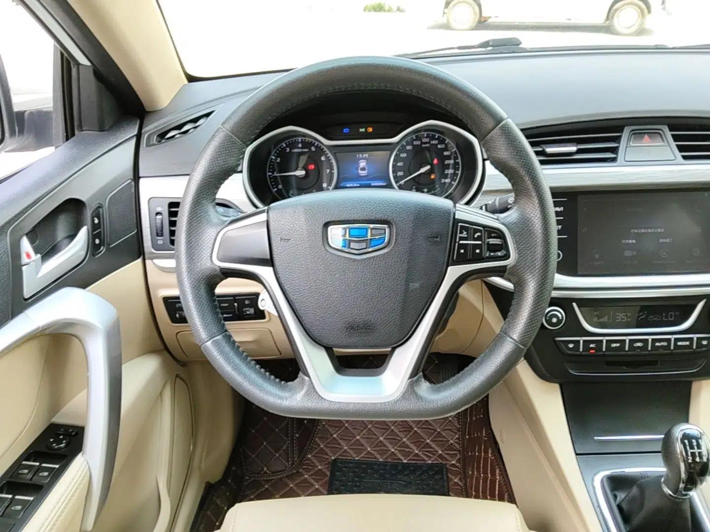 Geely Auto Emgrand 2017 Sedan Million Edition 1.5L Manual Luxury Model — миниатюра 13