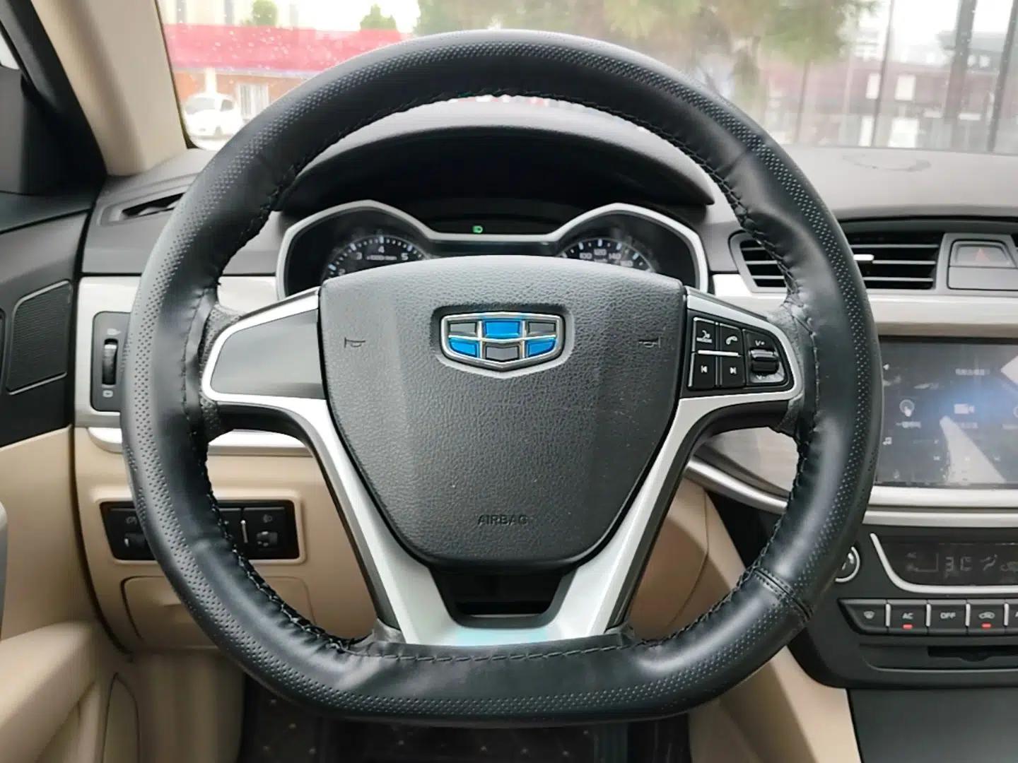 Geely Auto Emgrand 2017 Sedan Million Edition 1.5L Manual Luxury Model — миниатюра 13
