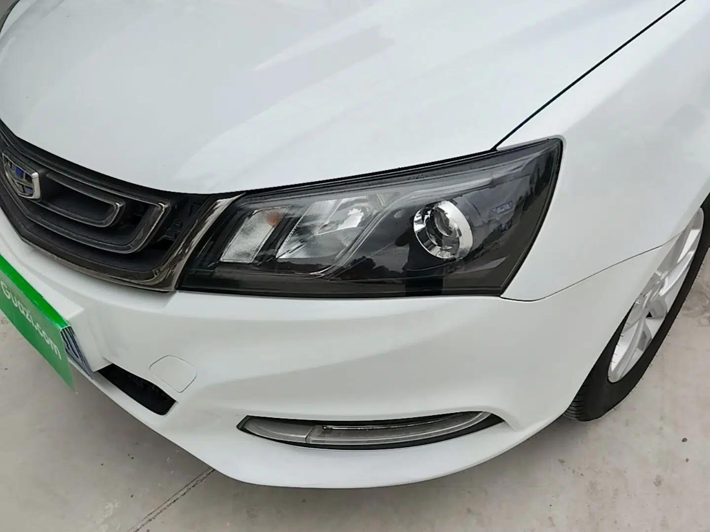 Geely Auto Emgrand 2017 Sedan Million Edition 1.5L Manual Luxury Model — миниатюра 8