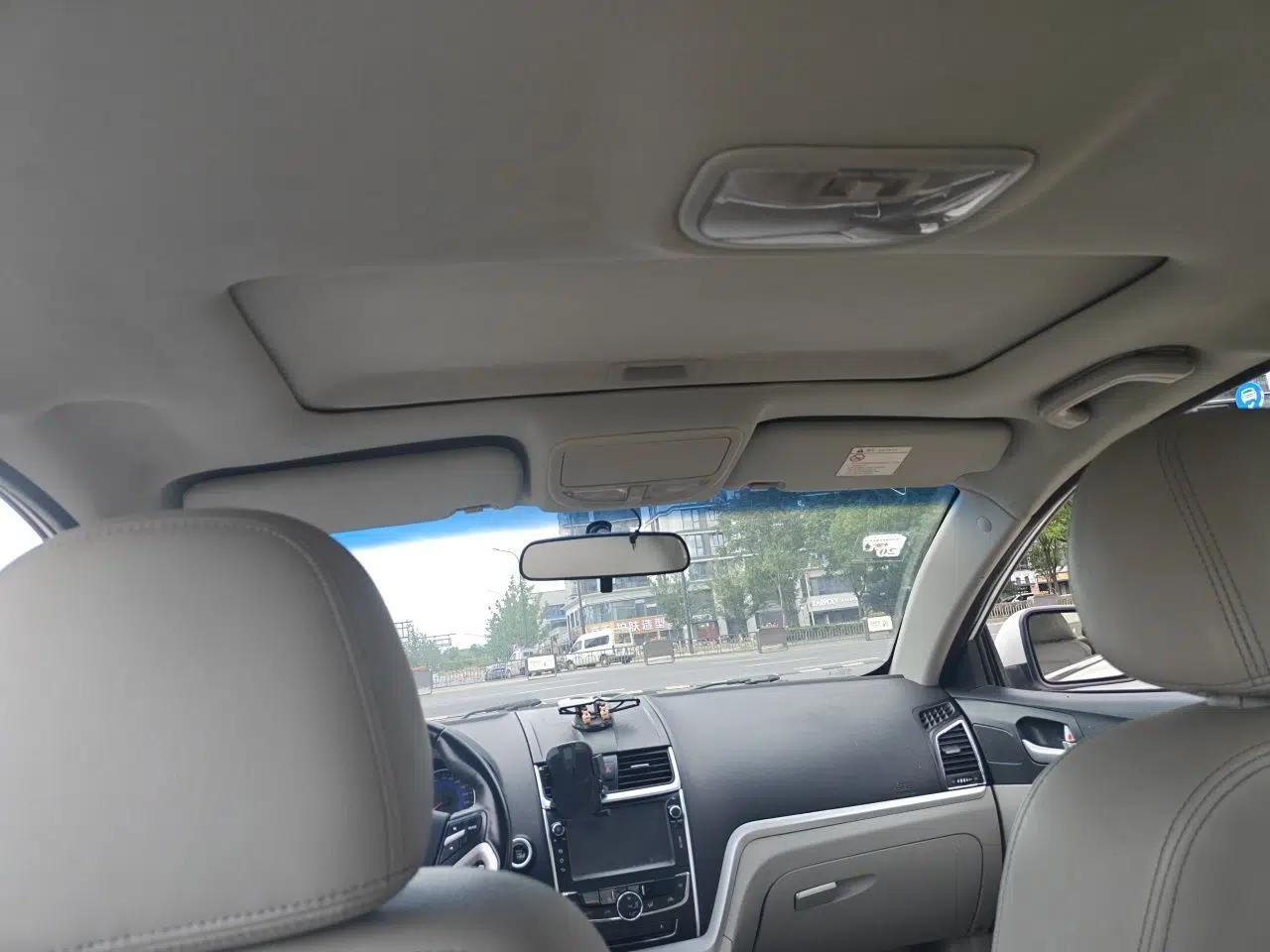 Geely Auto Emgrand 2014 Sedan 1.5L Manual Elite Model — миниатюра 18