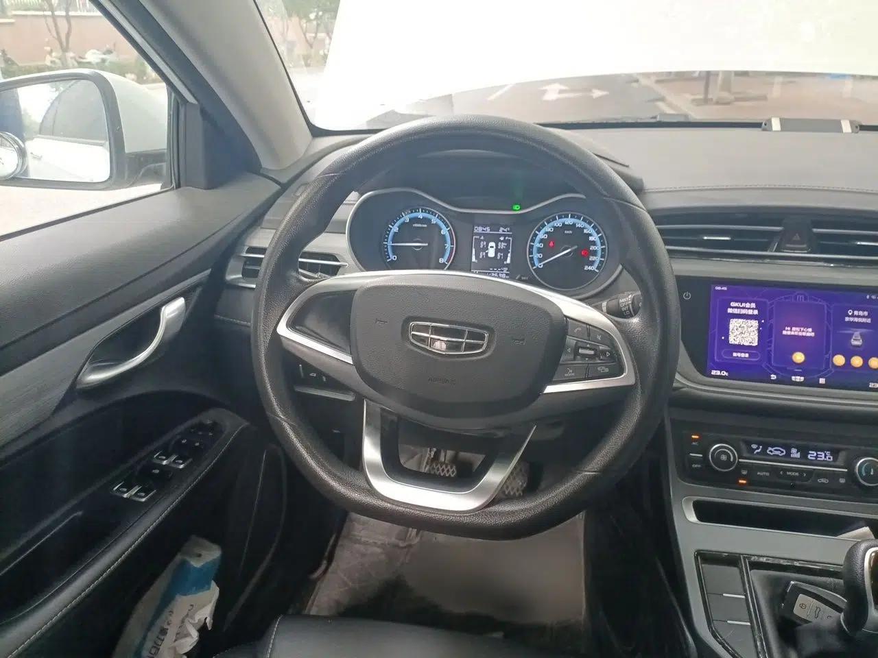 Geely Auto Emgrand 2021 UP 1.5L Manual Luxury Model — миниатюра 7