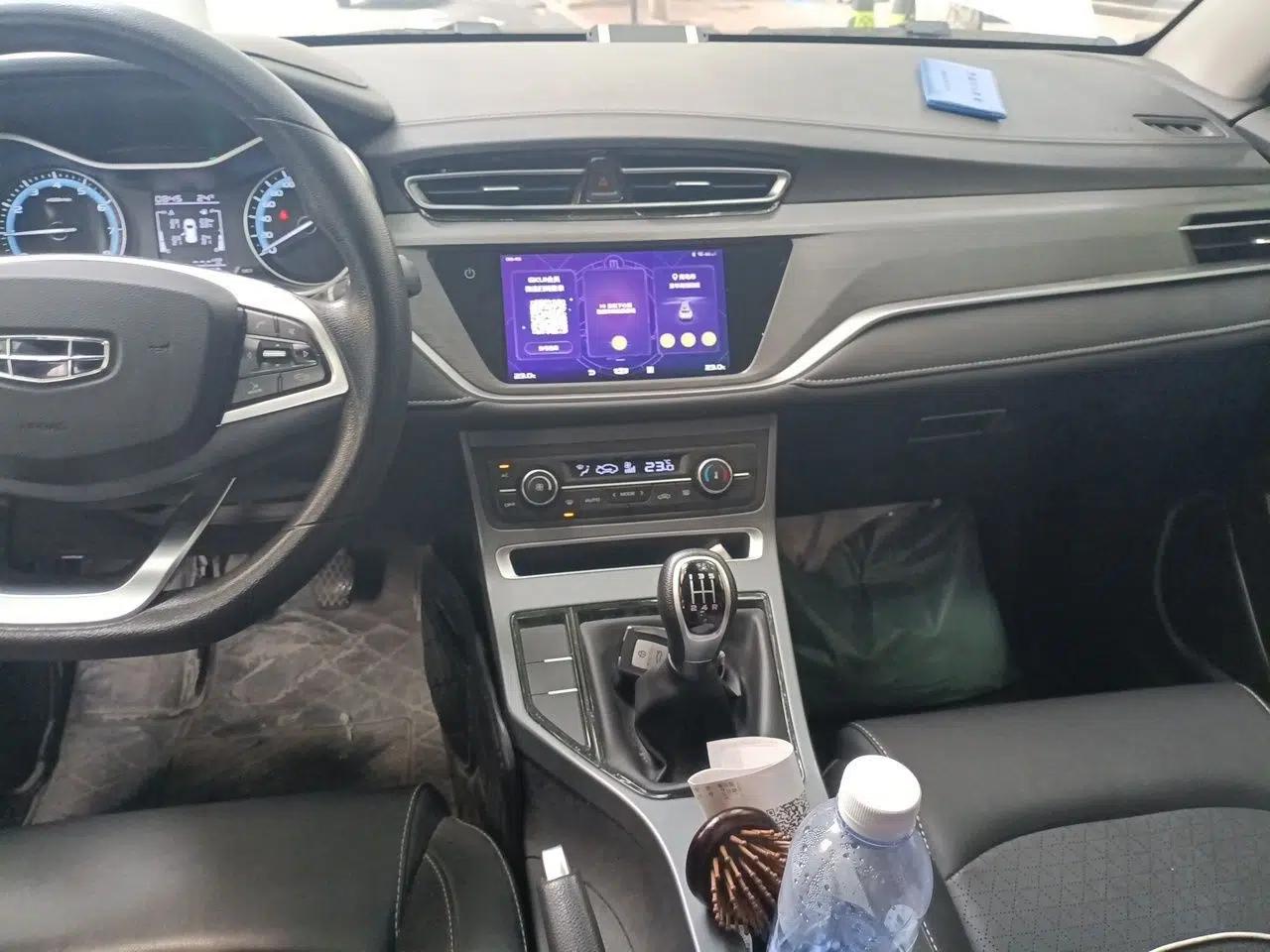 Geely Auto Emgrand 2021 UP 1.5L Manual Luxury Model — миниатюра 10