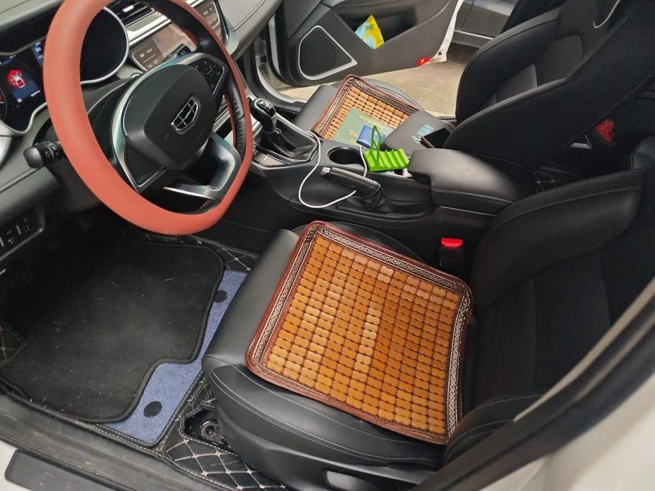 Geely Auto Emgrand 2019 Leading Edition 1.5L Manual Luxury Model China VI Standard — миниатюра 15