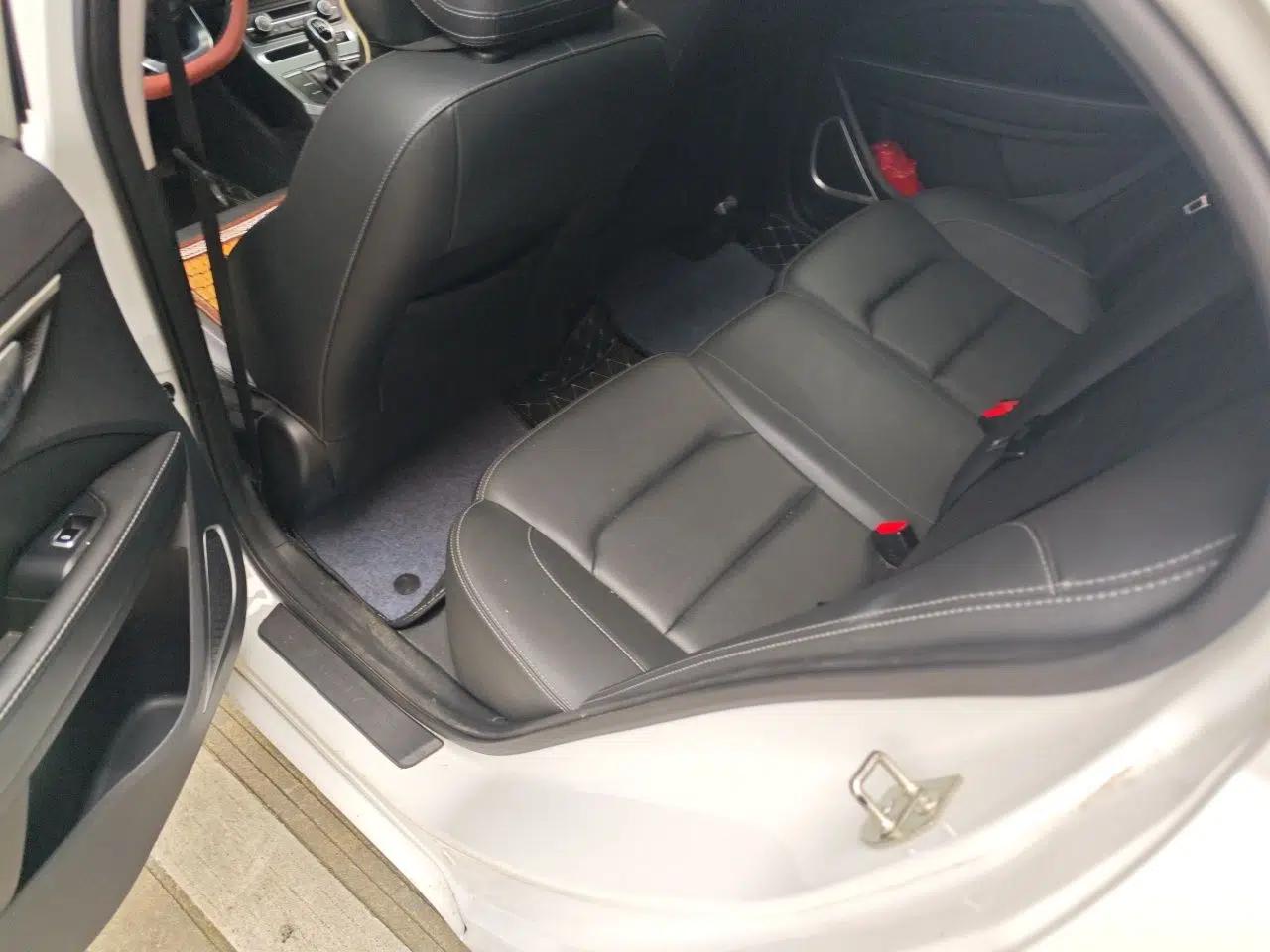 Geely Auto Emgrand 2019 Leading Edition 1.5L Manual Luxury Model China VI Standard — миниатюра 17