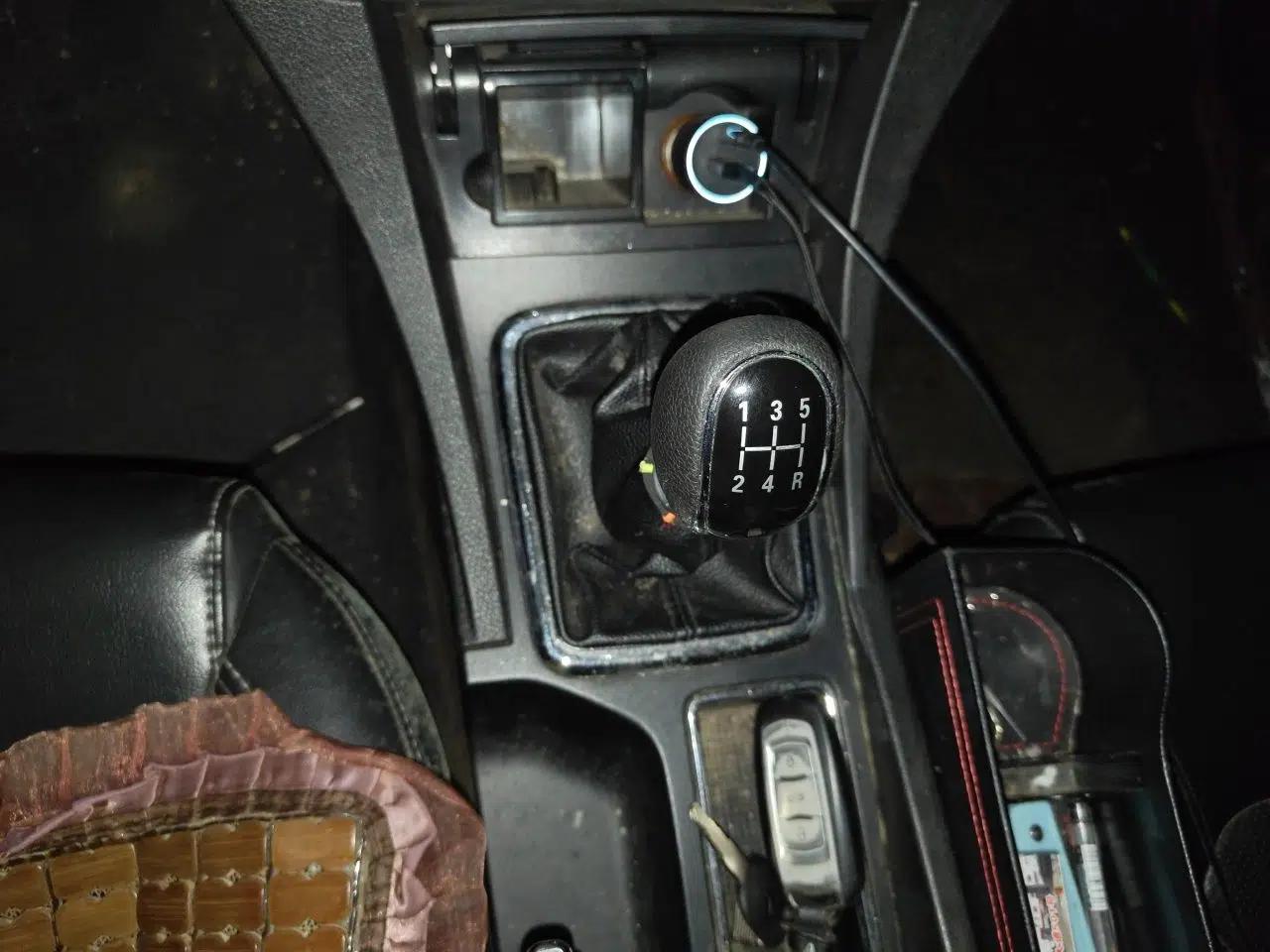 Geely Auto Emgrand 2015 Sedan 1.5L Manual - Top Trim Level — миниатюра 14