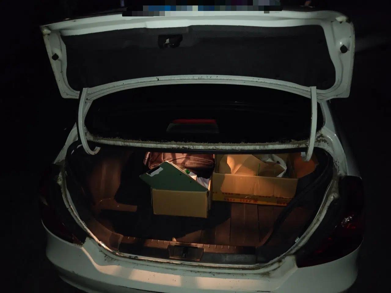 Geely Auto Emgrand 2015 Sedan 1.5L Manual - Top Trim Level — миниатюра 19