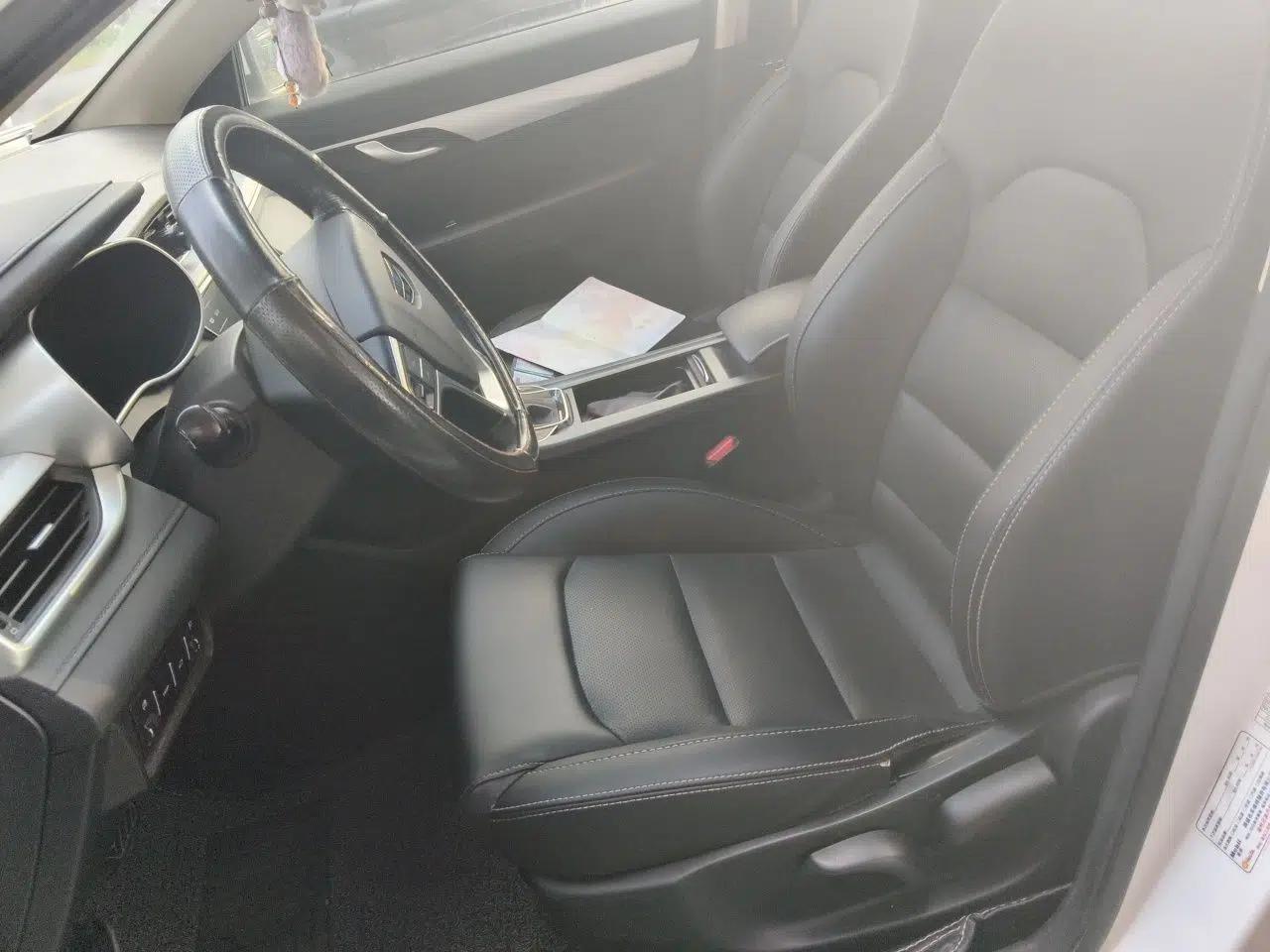 Geely Auto Emgrand 2018 1.5L CVT Upward Connect Edition — миниатюра 15