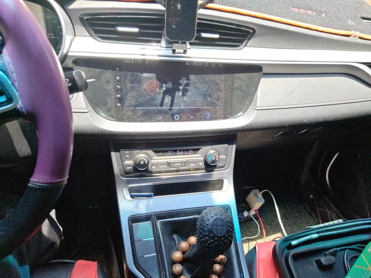 Geely Auto Emgrand 2018 1.5L Manual Upward Connect Edition — миниатюра 13