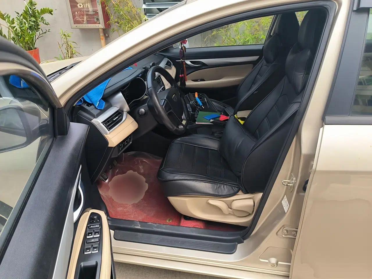 Geely Auto Emgrand 2019 Leading Edition 1.5L Manual Luxury Model China V Standard — миниатюра 15