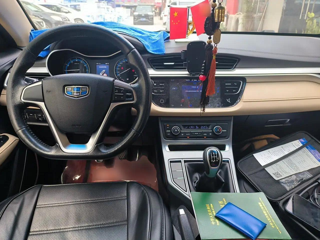 Geely Auto Emgrand 2019 Leading Edition 1.5L Manual Luxury Model China V Standard — миниатюра 9