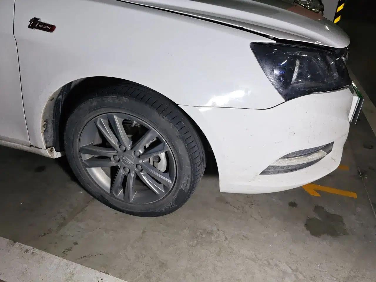 Geely Auto Emgrand 2017 Sedan Million Edition 1.5L CVT Upward Version — миниатюра 8