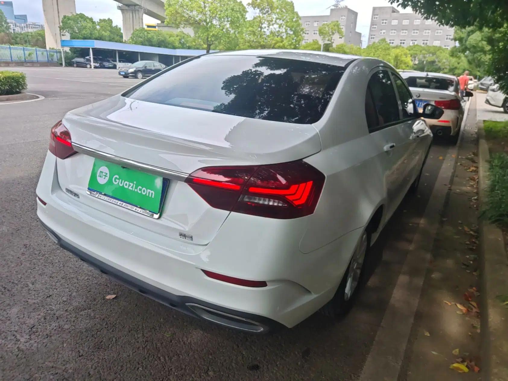 Geely Auto Emgrand 2021 UP 1.5L CVT Comfort Model — миниатюра 6