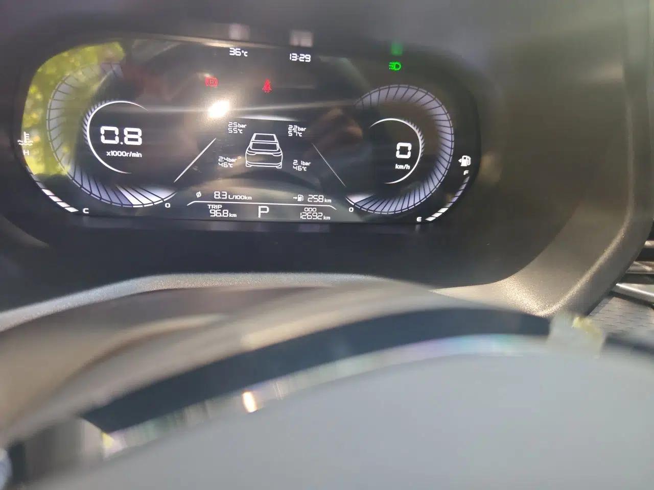 Geely Auto Emgrand 2022 4th Generation 1.5L CVT Luxury Model — миниатюра 12