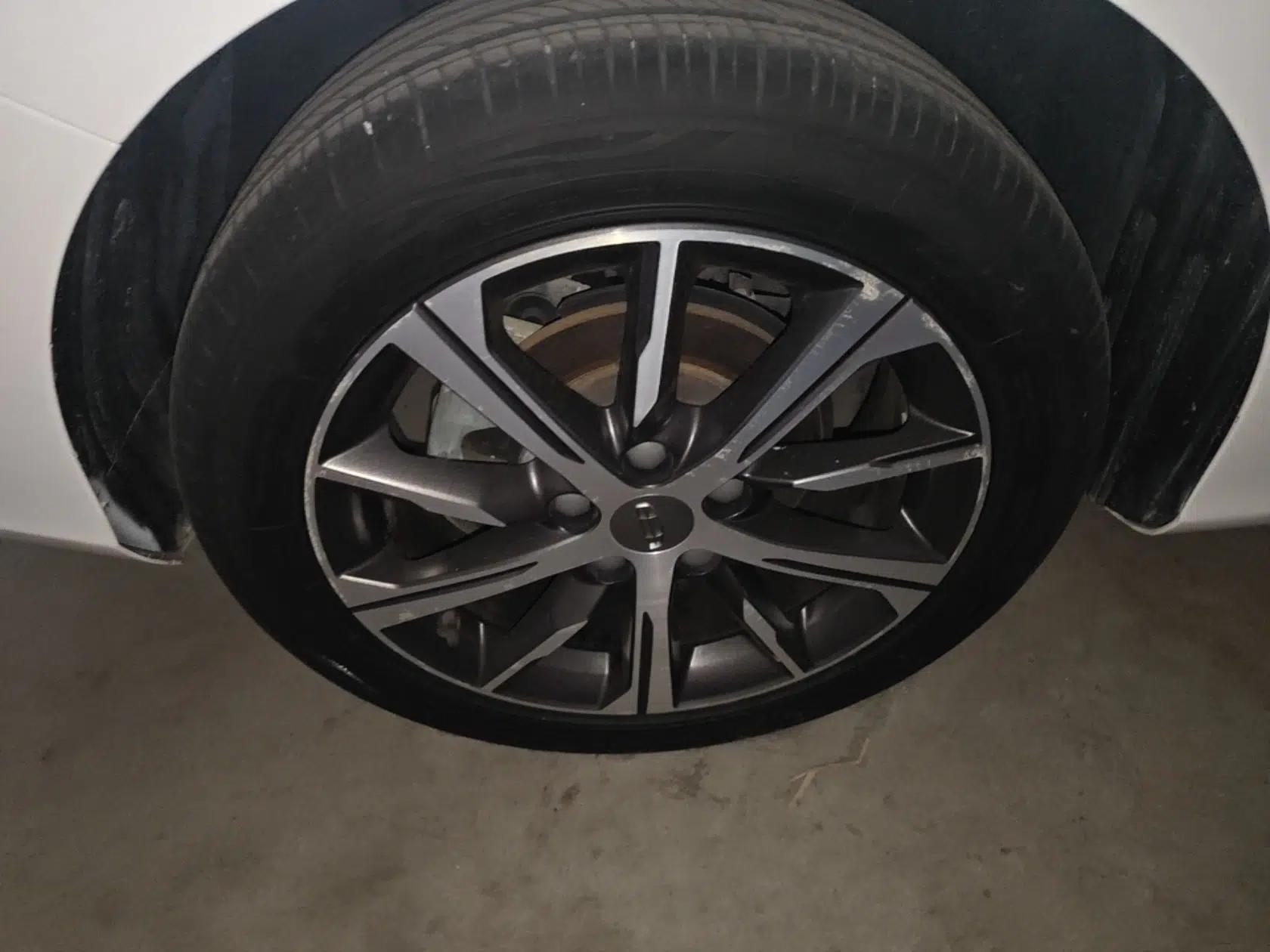 Geely Auto Emgrand 2022 4th Generation 1.5L CVT Flagship Model — миниатюра 11