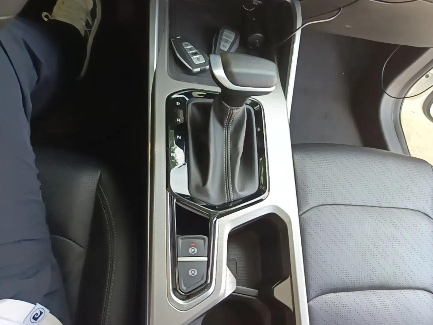 Geely Auto Emgrand 2023 4th Generation Champion Edition 1.5L CVT Prestige Model — миниатюра 16