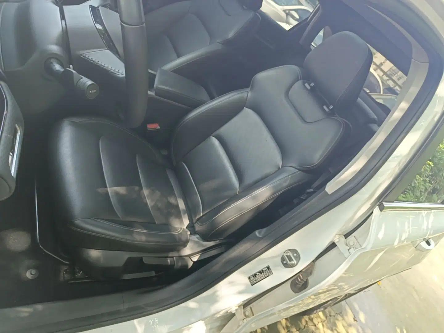 Geely Auto Emgrand 2023 4th Generation Champion Edition 1.5L CVT Prestige Model — миниатюра 17