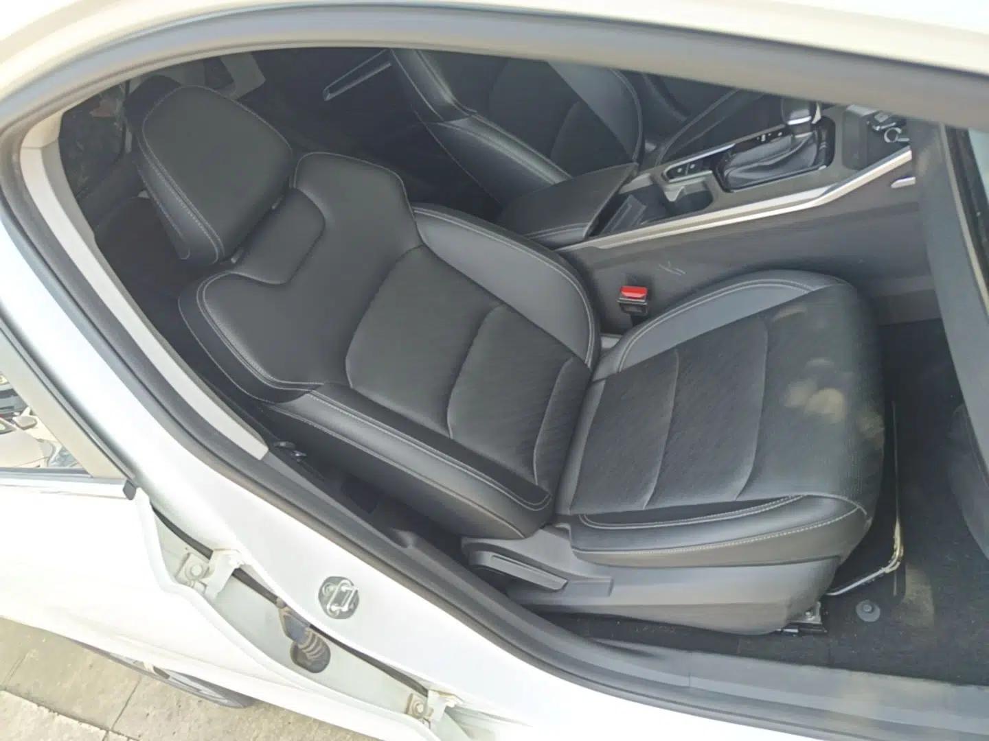 Geely Auto Emgrand 2023 4th Generation Champion Edition 1.5L CVT Prestige Model — миниатюра 19