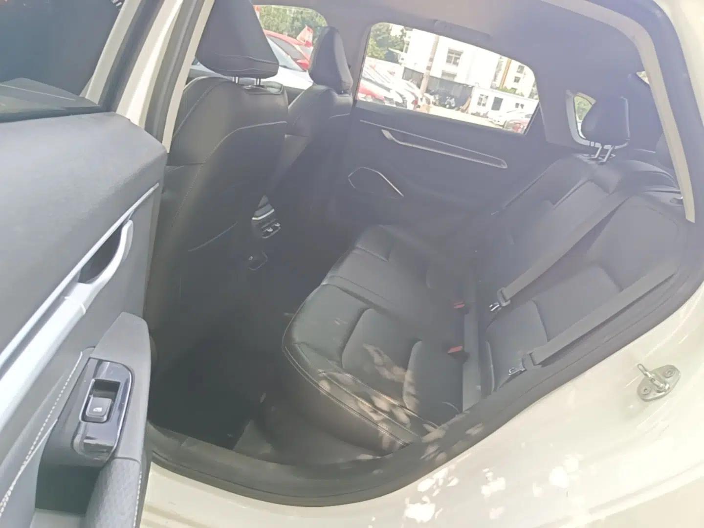 Geely Auto Emgrand 2023 4th Generation Champion Edition 1.5L CVT Prestige Model — миниатюра 20