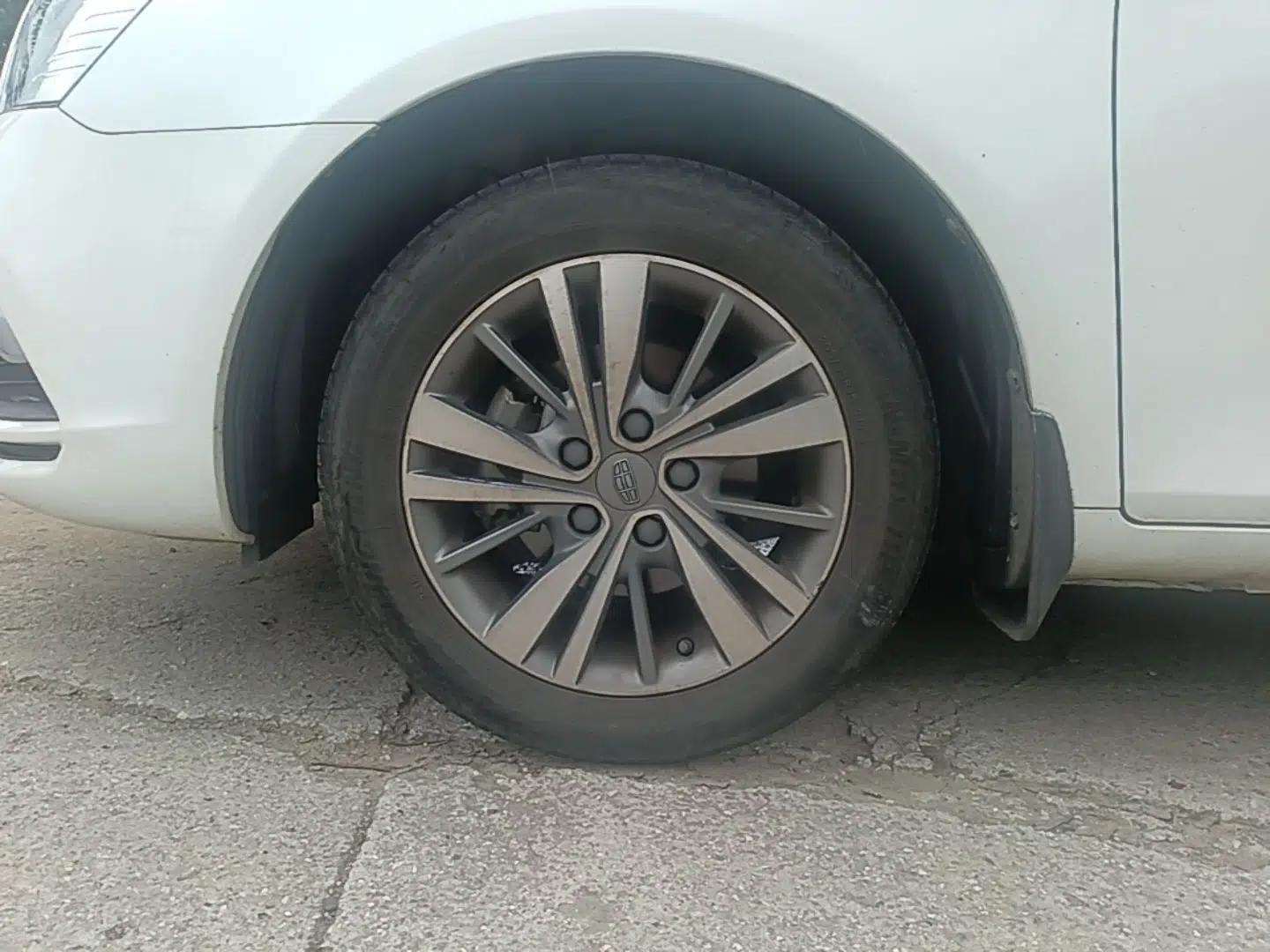 Geely Auto Emgrand 2018 1.5L CVT Upward Connect Edition — миниатюра 10