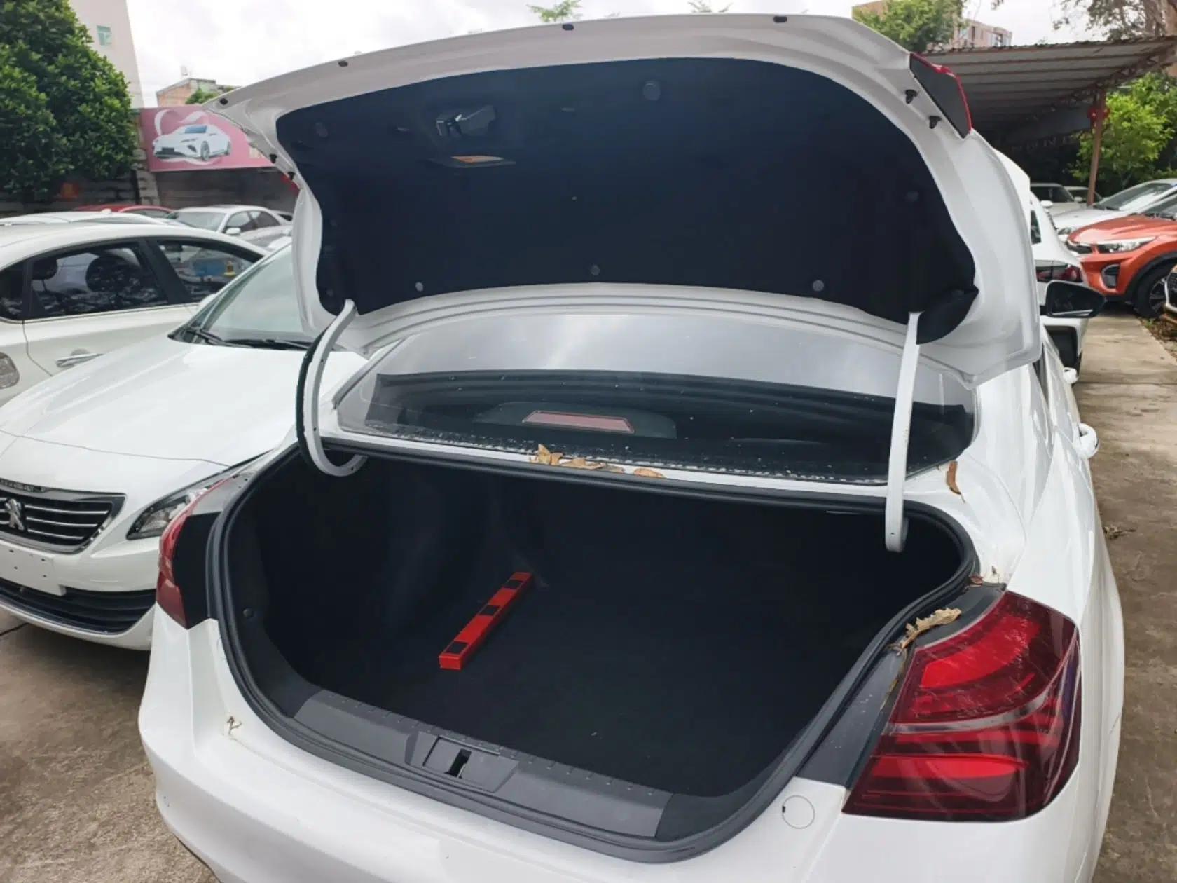 Geely Auto Emgrand 2018 1.5L CVT Upward Connect Edition — миниатюра 27