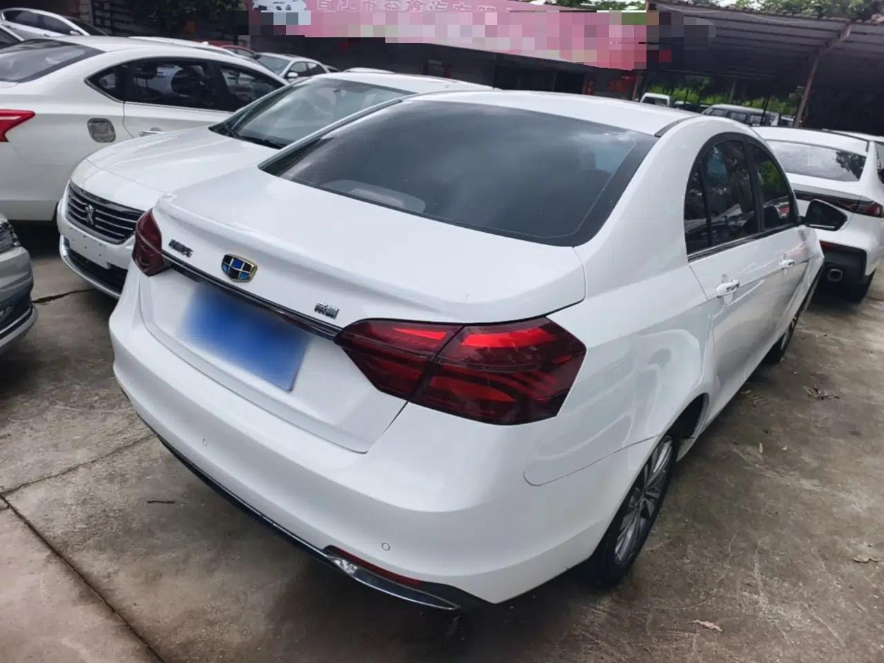 Geely Auto Emgrand 2018 1.5L CVT Upward Connect Edition — миниатюра 6