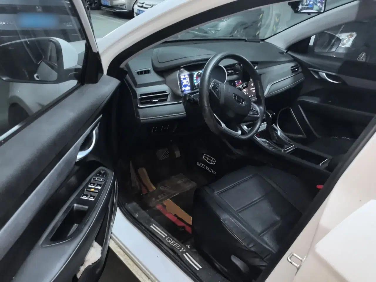 Geely Auto Emgrand 2021 UP 1.5L CVT Luxury Model — миниатюра 16