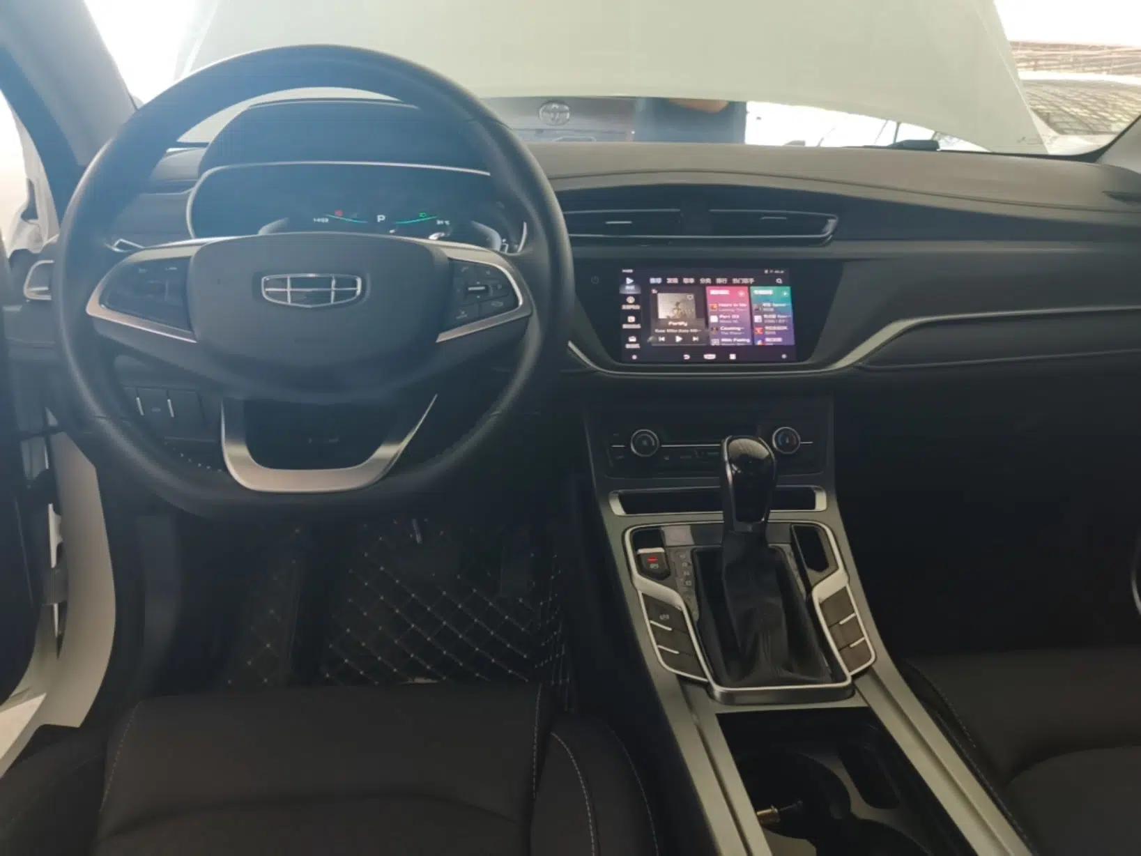 Geely Auto Emgrand 2021 UP 1.5L CVT Advanced Edition — миниатюра 12