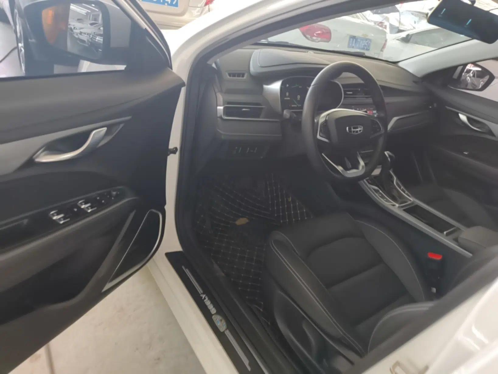 Geely Auto Emgrand 2021 UP 1.5L CVT Advanced Edition — миниатюра 18