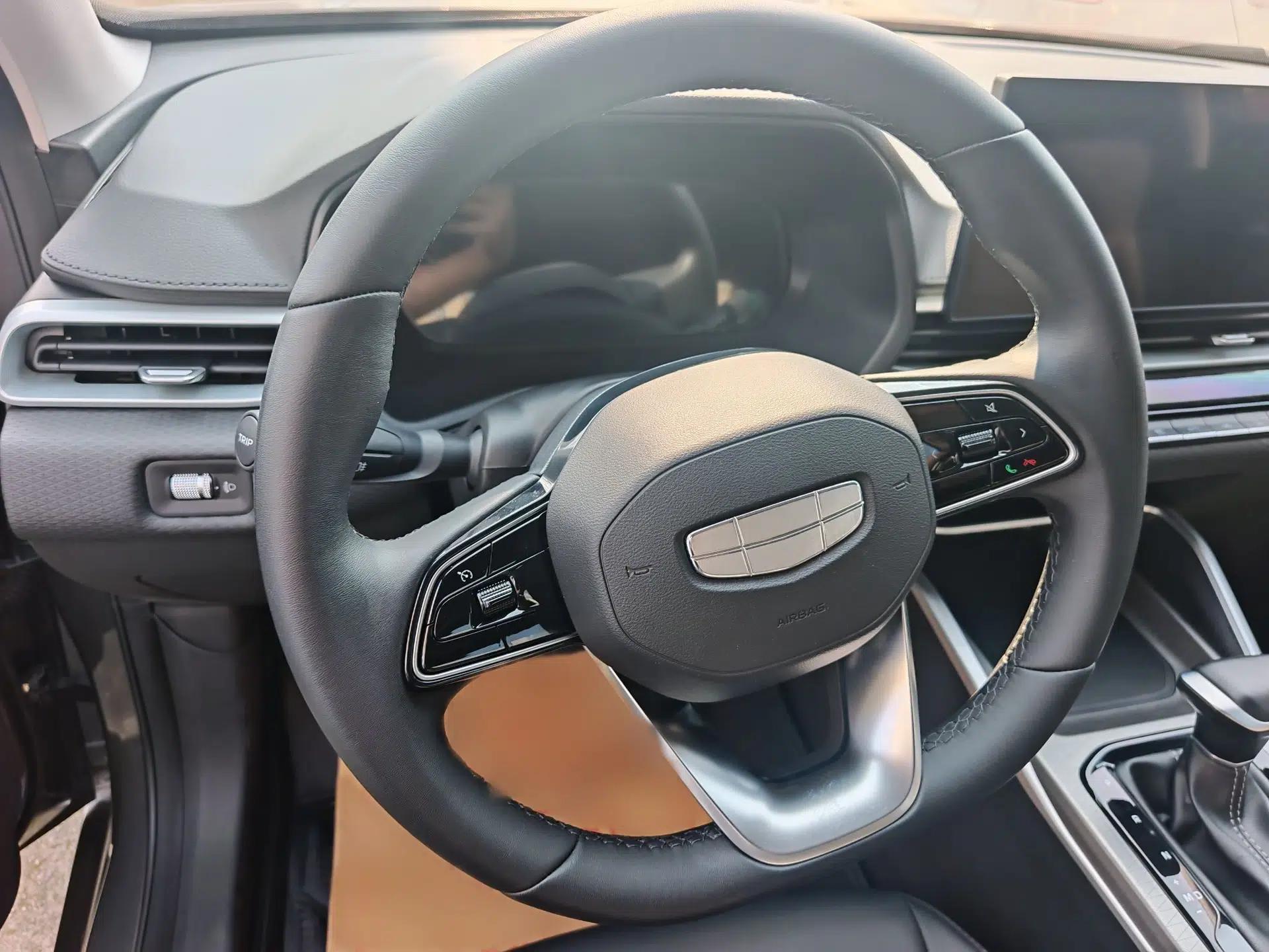Geely Auto Emgrand 2025 4th Generation 1.5L CVT Luxury Version — миниатюра 16
