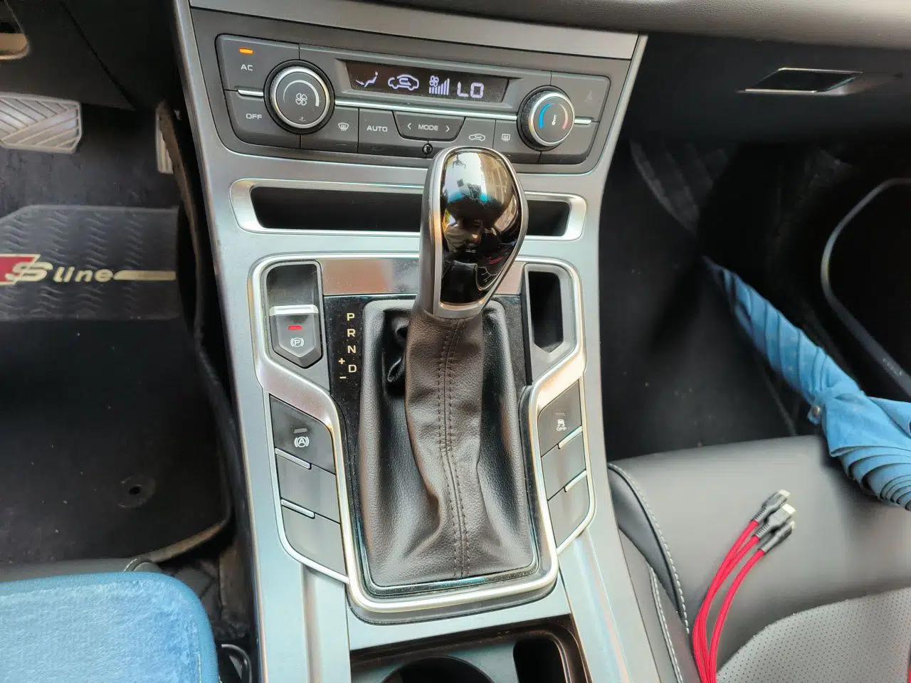 Geely Auto Emgrand 2018 1.5L CVT Upward Connect Edition — миниатюра 14