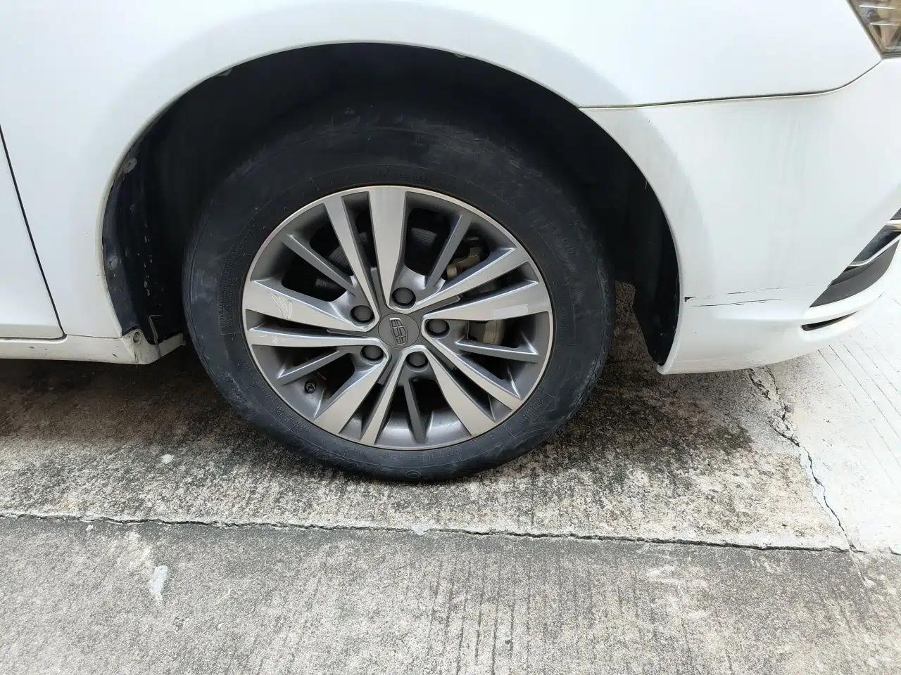 Geely Auto Emgrand 2018 1.5L CVT Upward Connect Edition — миниатюра 8