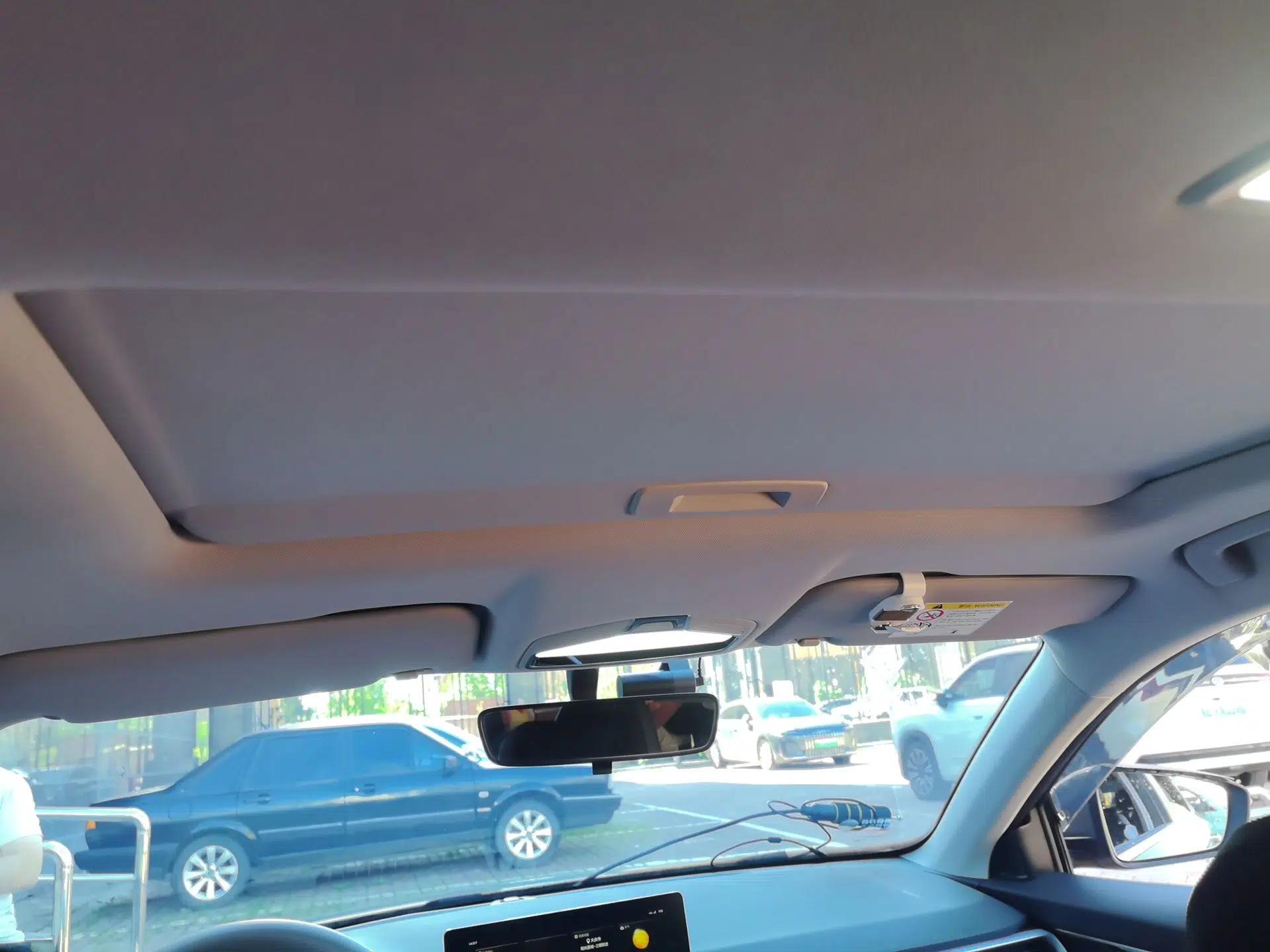 Geely Auto Emgrand 2022 4th Generation 1.5L CVT Luxury Model — миниатюра 18