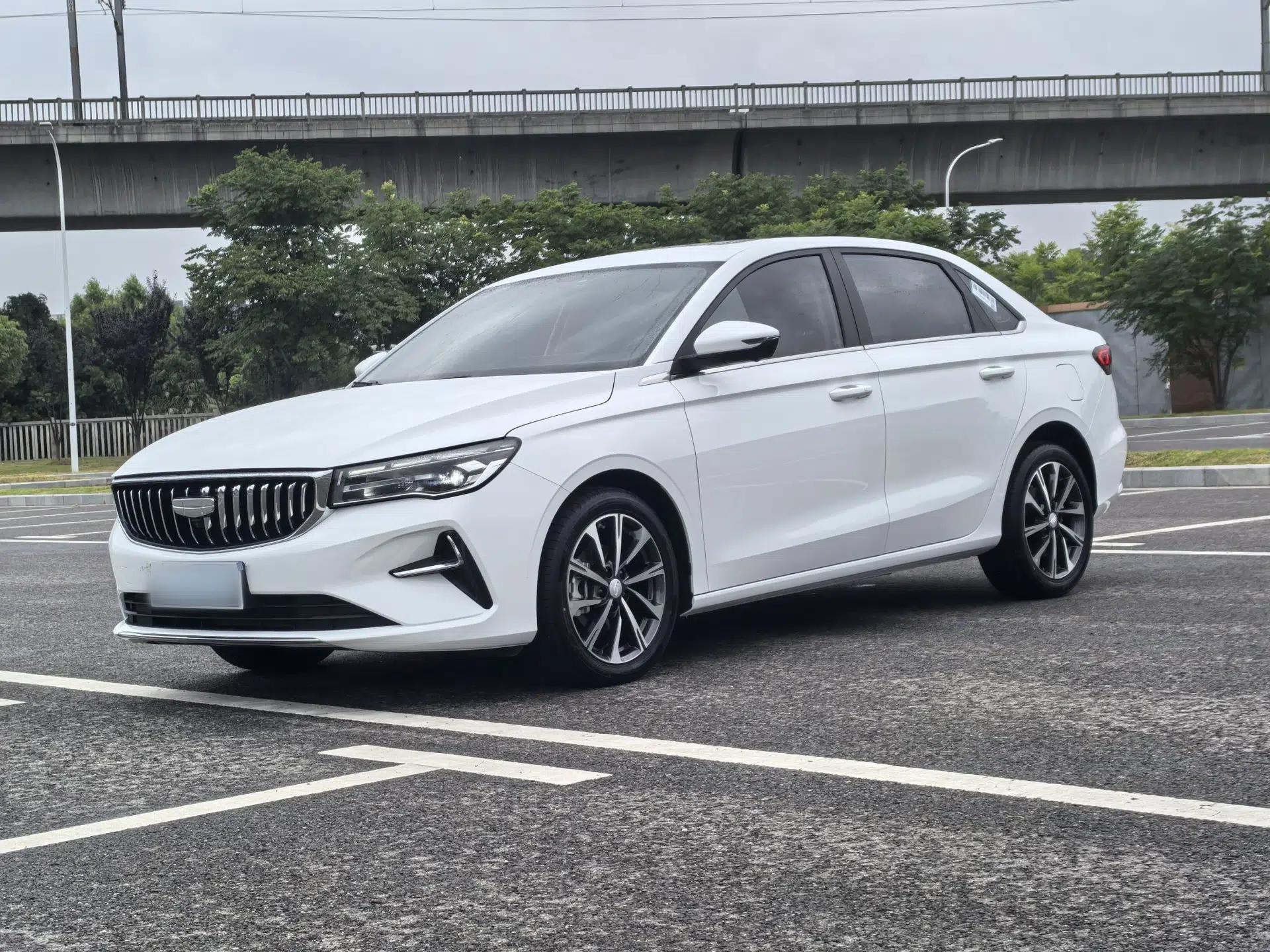 Geely Auto Emgrand 2025 4th Generation 1.5L CVT Luxury Version — миниатюра 1