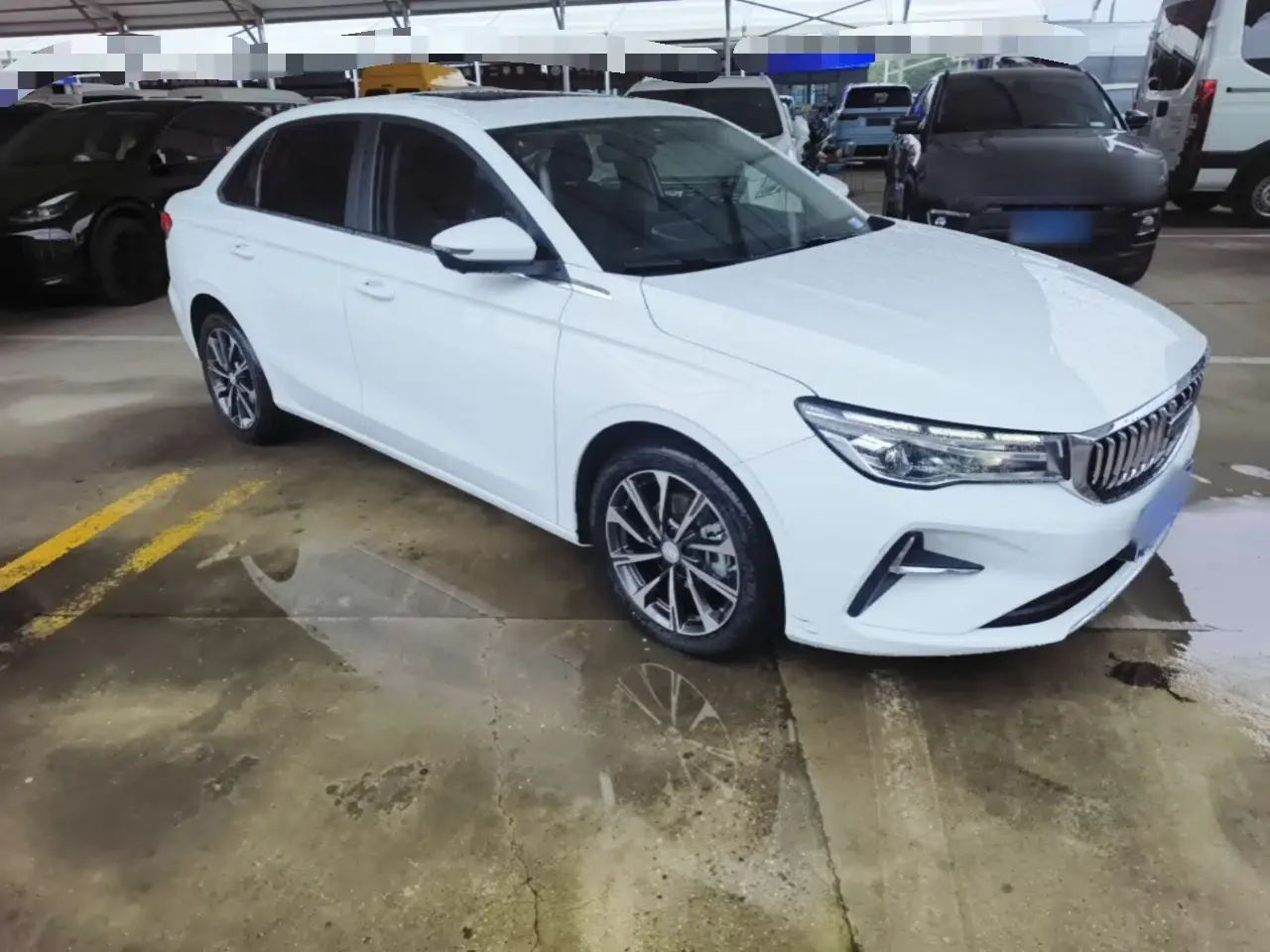 Geely Auto Emgrand 2025 4th Generation 1.5L CVT Luxury Version — миниатюра 3