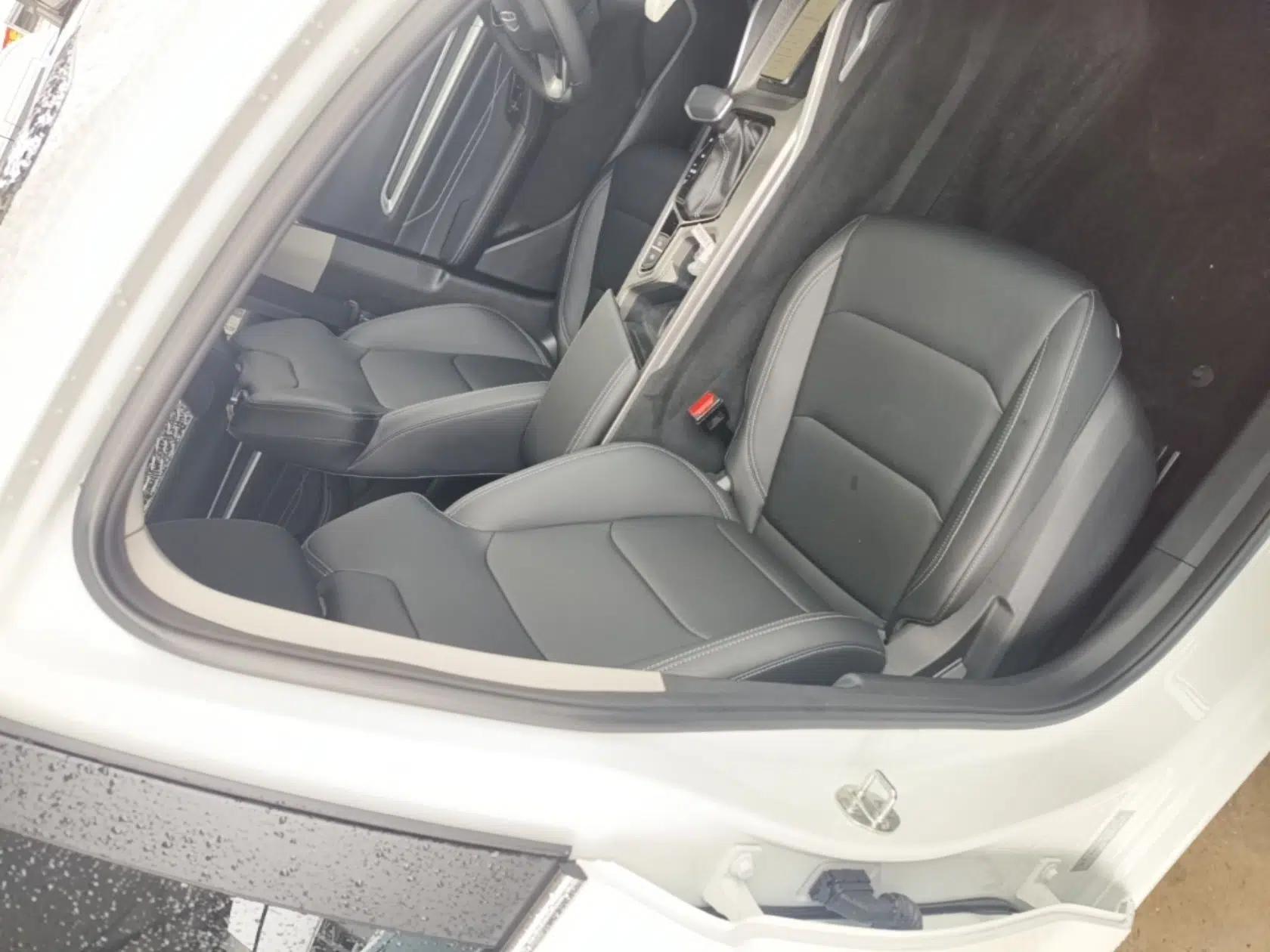 Geely Auto Emgrand 2025 4th Generation 1.5L CVT Luxury Version — миниатюра 27