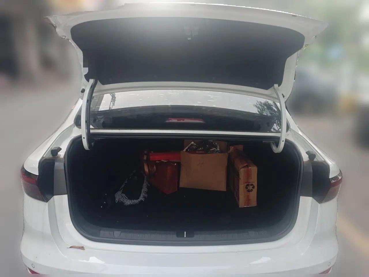 Geely Auto Emgrand 2022 4th Generation 1.5L CVT Luxury Model — миниатюра 16