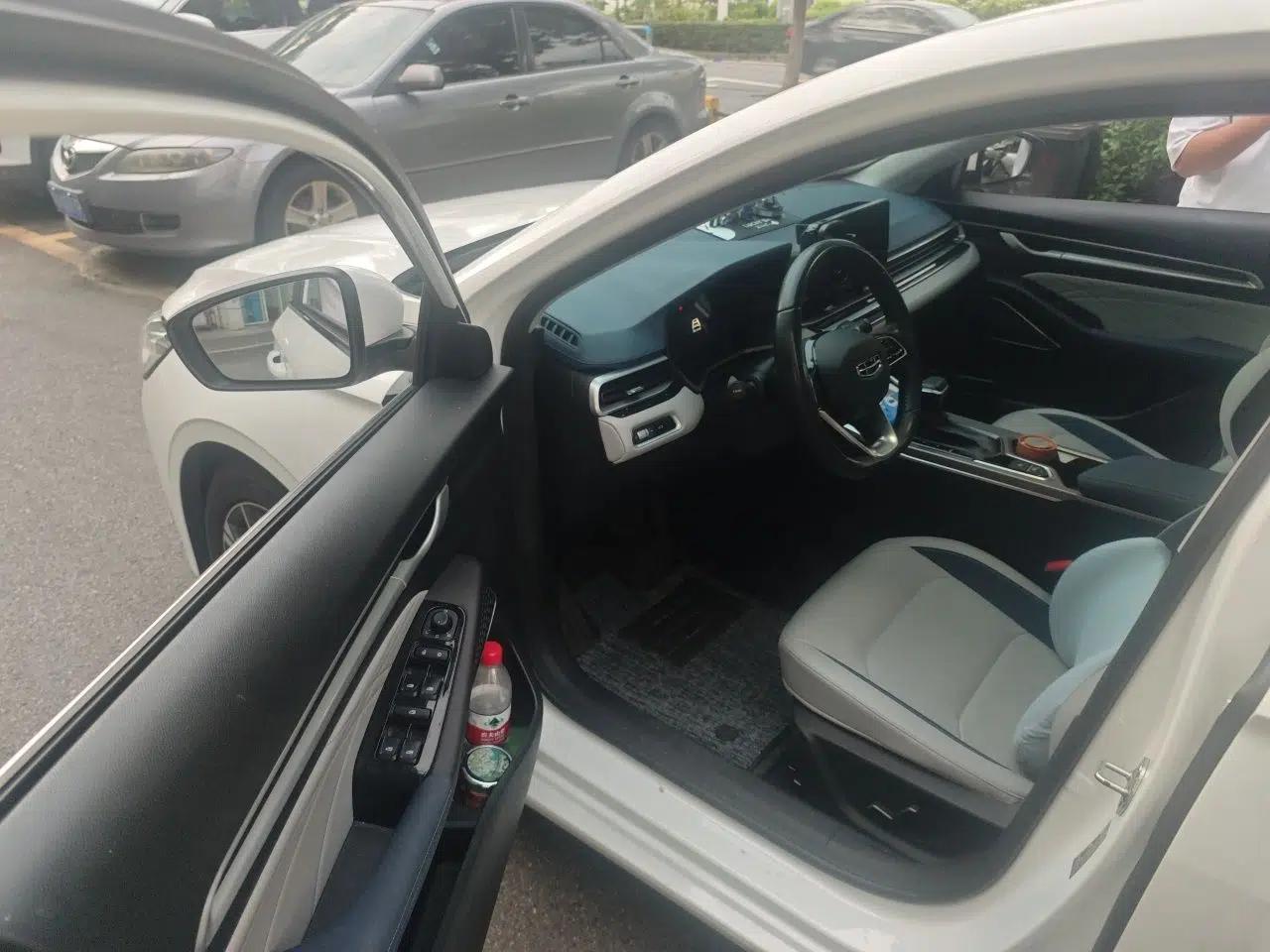 Geely Auto Emgrand 2022 4th Generation 1.5L CVT Luxury Model — миниатюра 19