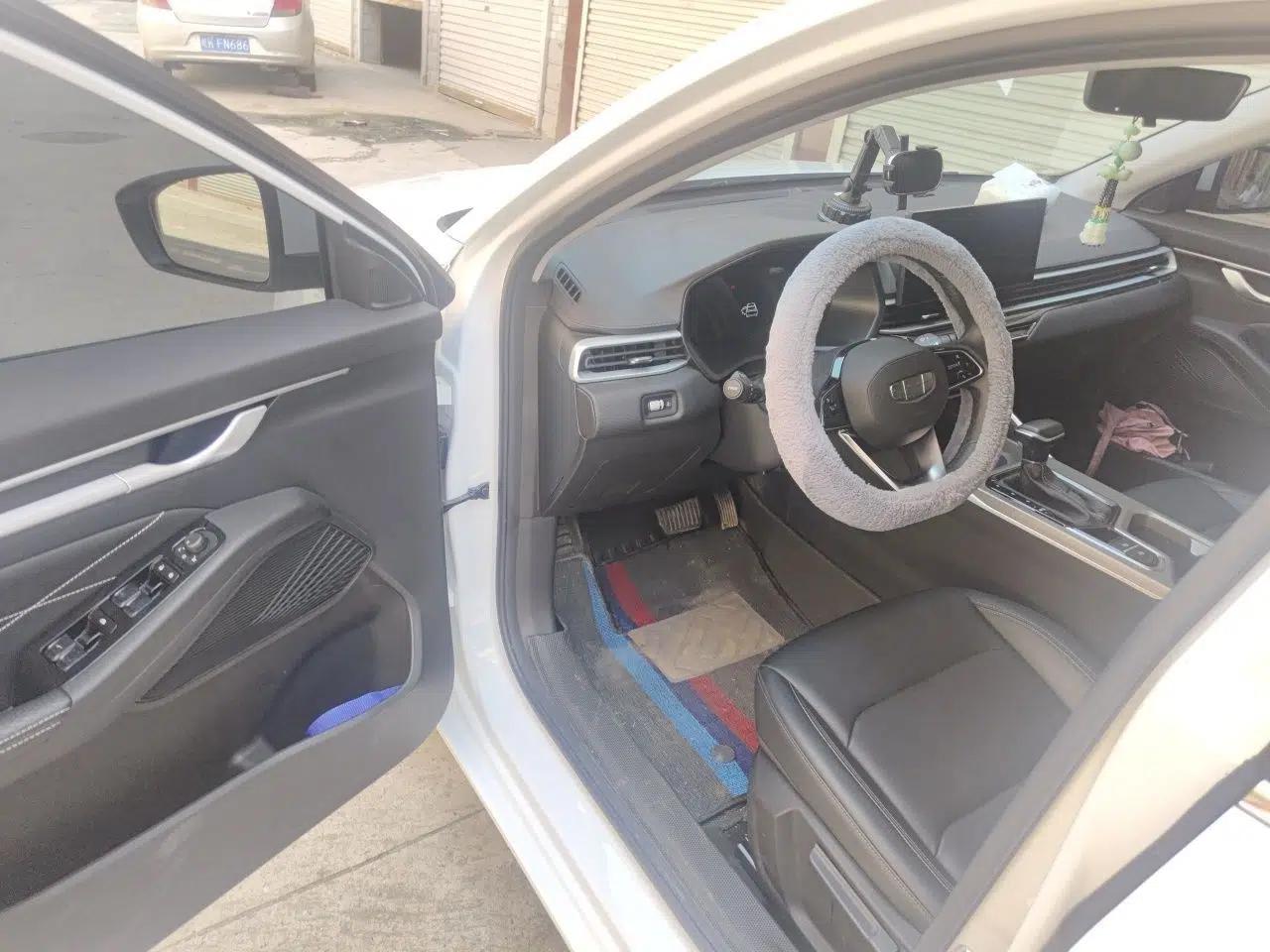 Geely Auto Emgrand 2025 4th Generation 1.5L CVT Luxury Version — миниатюра 16