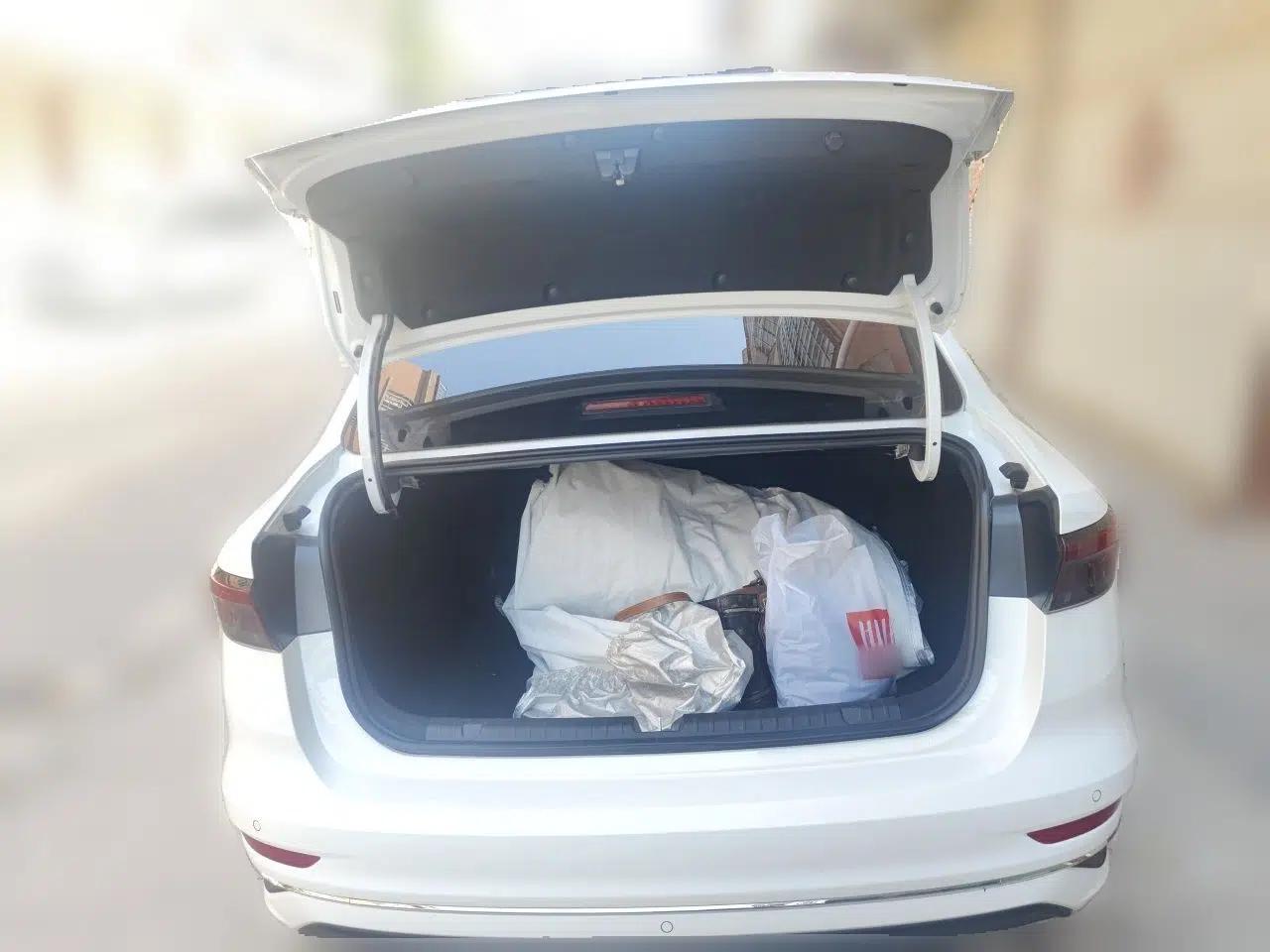 Geely Auto Emgrand 2025 4th Generation 1.5L CVT Luxury Version — миниатюра 19