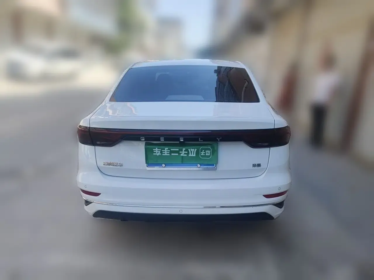 Geely Auto Emgrand 2025 4th Generation 1.5L CVT Luxury Version — миниатюра 5