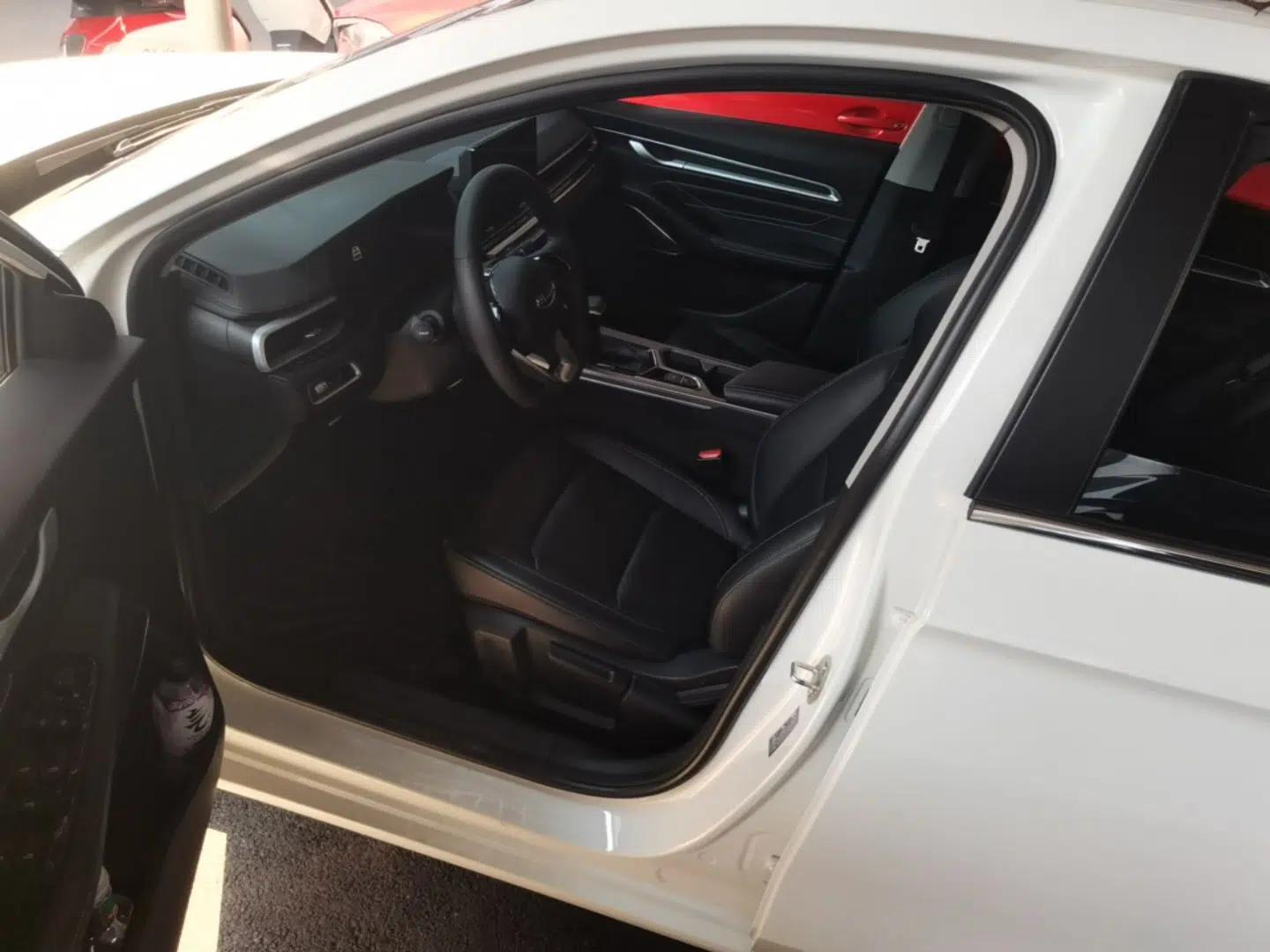 Geely Auto Emgrand 2022 4th Generation 1.5L CVT Luxury Model — миниатюра 17