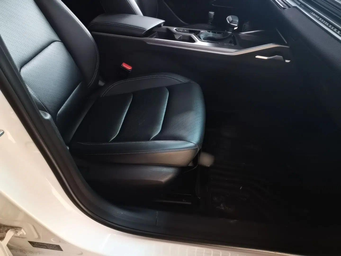 Geely Auto Emgrand 2022 4th Generation 1.5L CVT Luxury Model — миниатюра 19